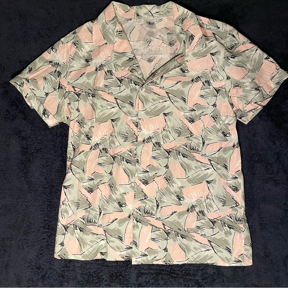 Men's STRANGER THINGS TROPICAL RETRO Print Shirt - Pink and Green